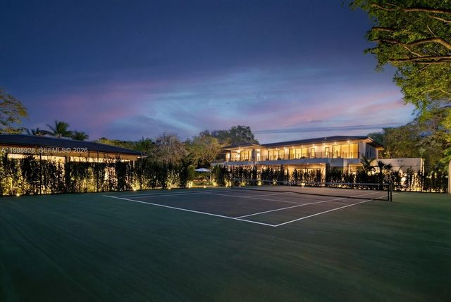 5545 SW 81st Ter, Miami, FL 33143