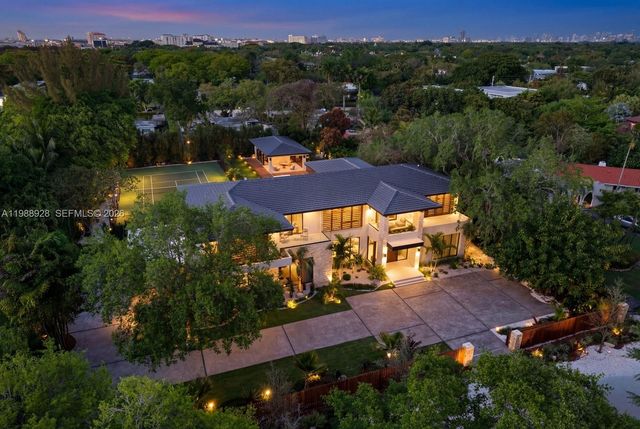 5545 SW 81st Ter, Miami, FL 33143