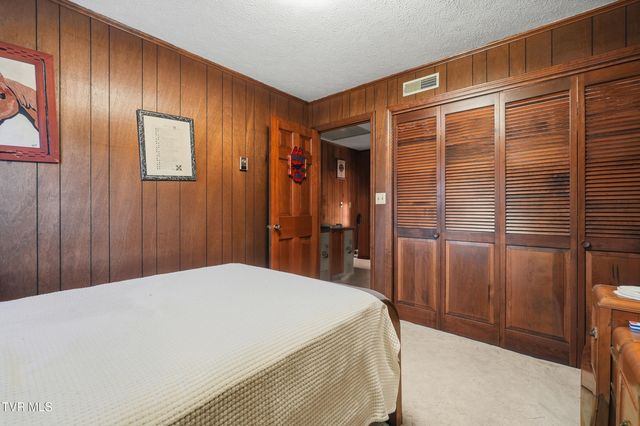 5831 Powell Valley Road, Big Stone Gap, VA 24219