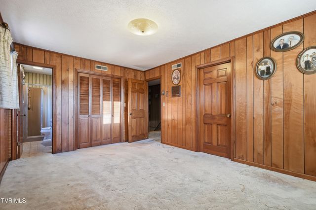 5831 Powell Valley Road, Big Stone Gap, VA 24219