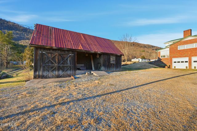 5831 Powell Valley Road, Big Stone Gap, VA 24219