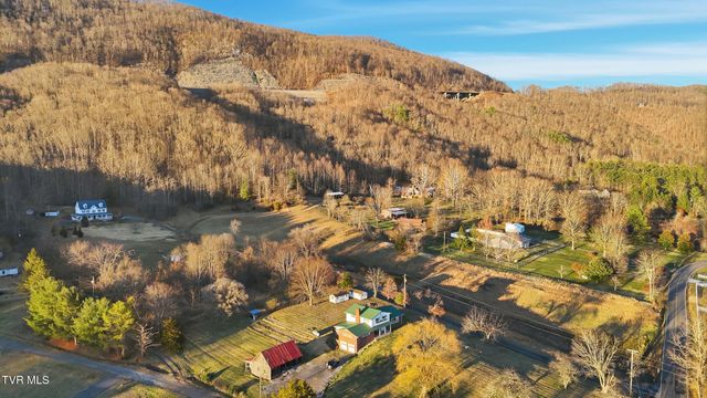 5831 Powell Valley Road, Big Stone Gap, VA 24219