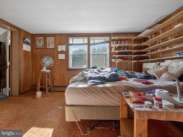 205 E MILL ST, Quakertown, PA 18951