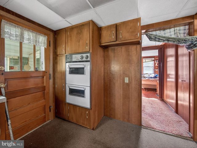 205 E MILL ST, Quakertown, PA 18951