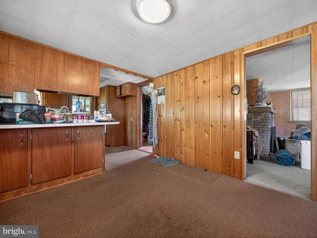 205 E MILL ST, Quakertown, PA 18951