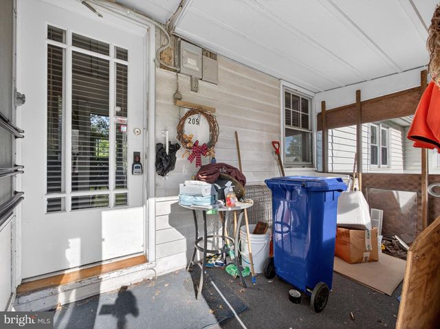 205 E MILL ST, Quakertown, PA 18951