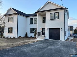 1 Broad Avenue, Edison, NJ 08820