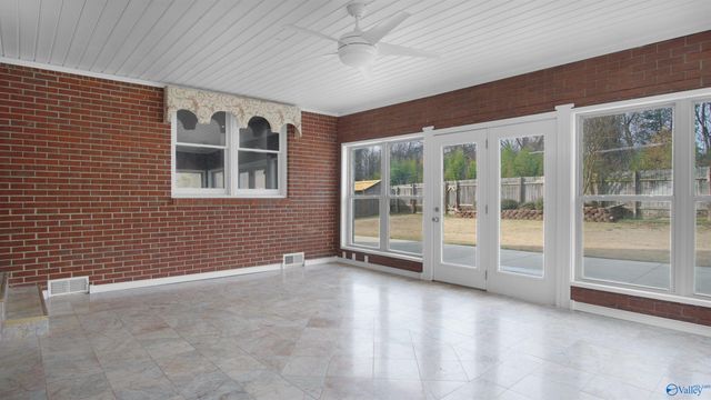 1244 Brandywine Court, Decatur, AL 35601