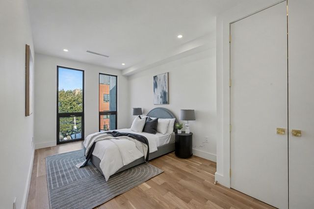 277 18TH Street, New York City, NY 11215