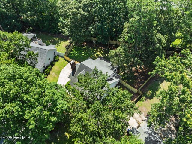 307 Baytree Drive, Greenville, NC 27858