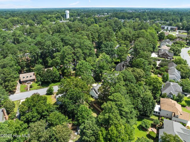 307 Baytree Drive, Greenville, NC 27858
