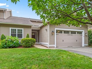 8 Walden Way 8, Milford, MA 01757