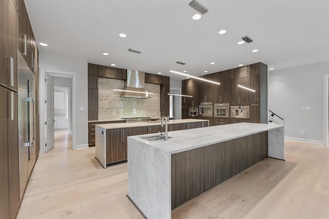 16920 Valley Falls Drive, Little Rock, AR 72223