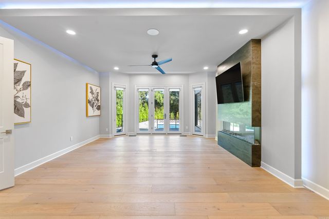 16920 Valley Falls Drive, Little Rock, AR 72223