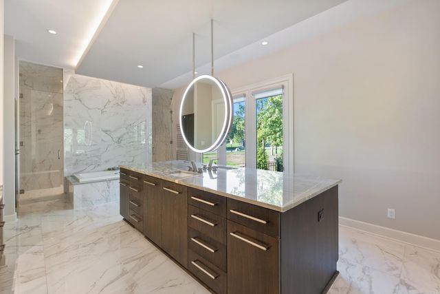 16920 Valley Falls Drive, Little Rock, AR 72223