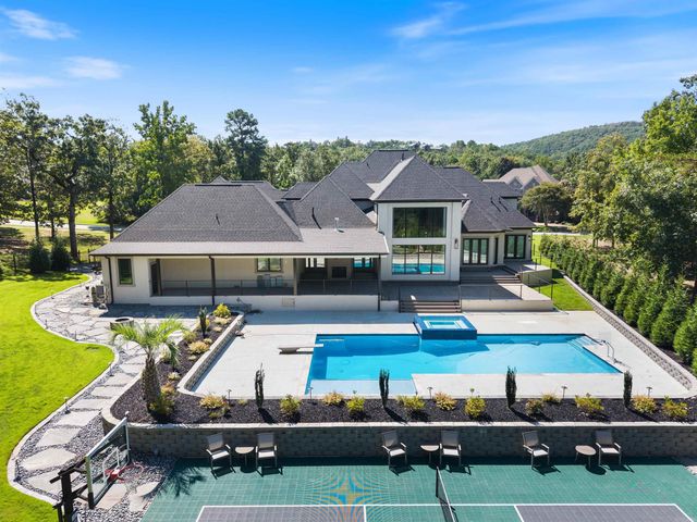 16920 Valley Falls Drive, Little Rock, AR 72223