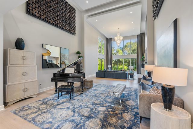 16920 Valley Falls Drive, Little Rock, AR 72223