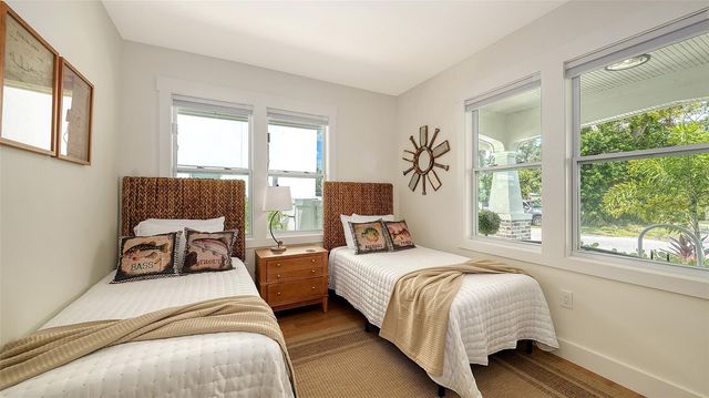 2546 LOMA LINDA STREET, Sarasota, FL 34239