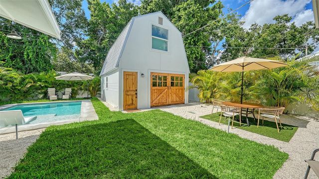 2546 LOMA LINDA STREET, Sarasota, FL 34239