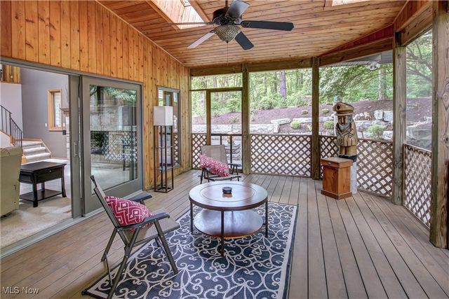 77 Carr Road, Hinckley, OH 44233