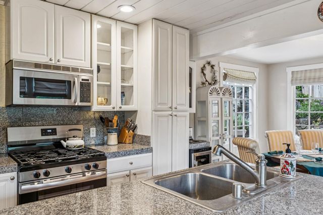 75 Mountain Ave, Sonoma, CA 95476