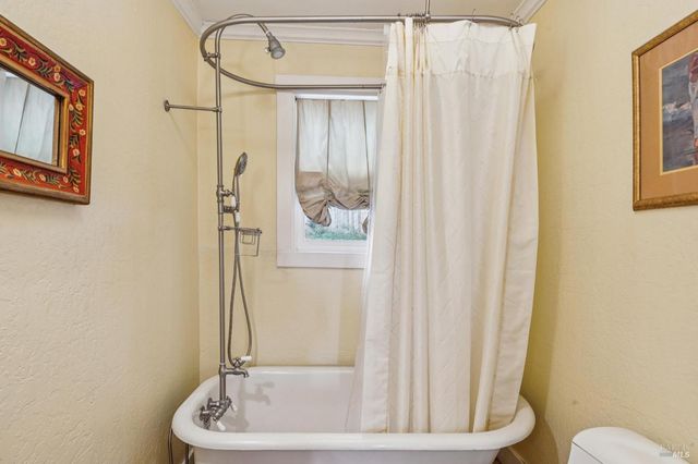 75 Mountain Ave, Sonoma, CA 95476