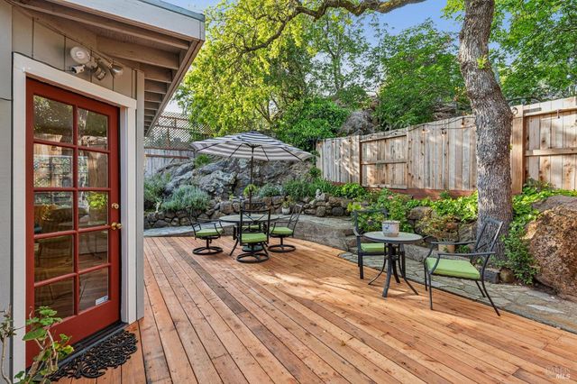 75 Mountain Ave, Sonoma, CA 95476