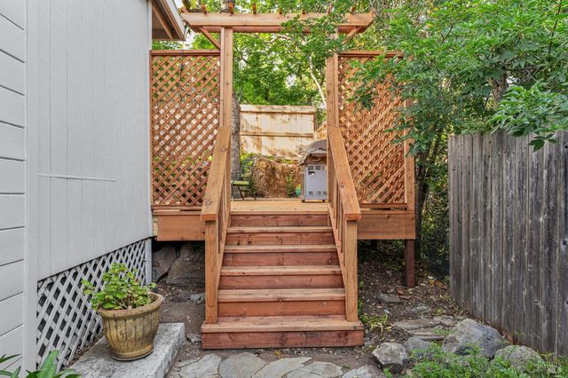 75 Mountain Ave, Sonoma, CA 95476