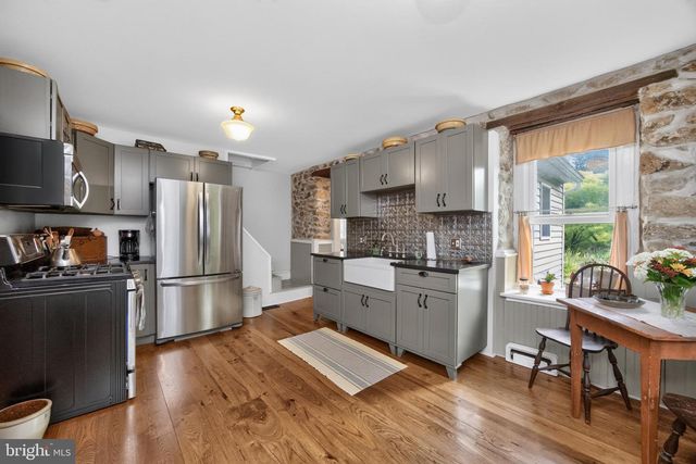 65 RACE ST, Bechtelsville, PA 19505