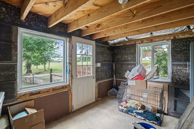 3135 Vanleer Hwy, Charlotte, TN 37036