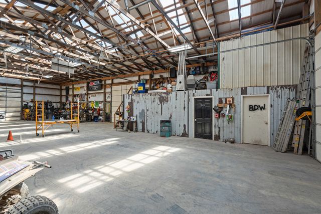 3135 Vanleer Hwy, Charlotte, TN 37036
