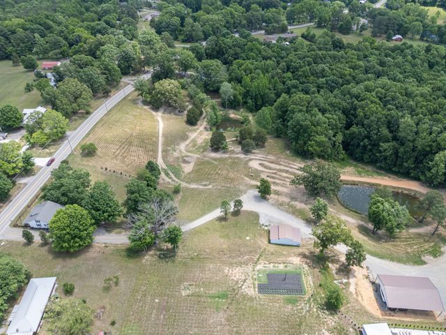 3135 Vanleer Hwy, Charlotte, TN 37036