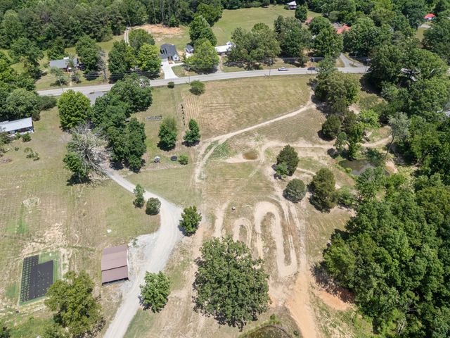 3135 Vanleer Hwy, Charlotte, TN 37036