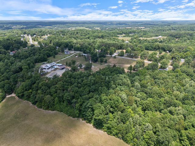 3135 Vanleer Hwy, Charlotte, TN 37036