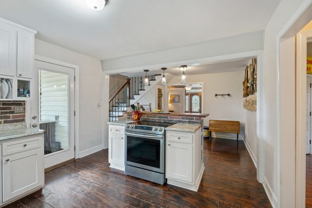 3135 Vanleer Hwy, Charlotte, TN 37036