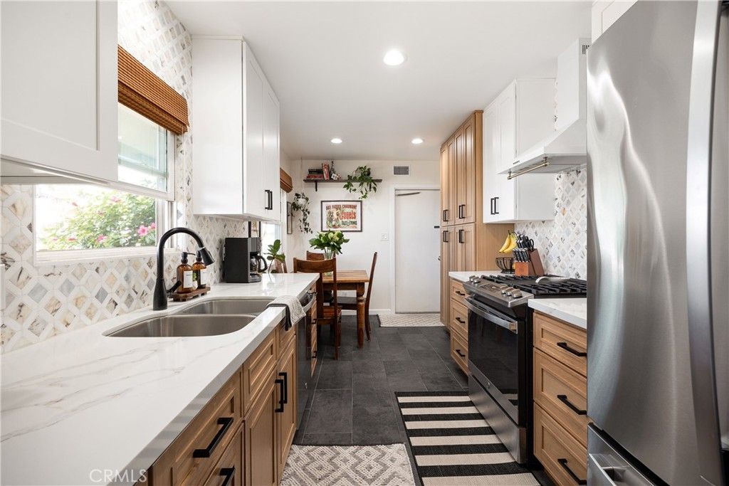 Image 6 of property listing at 4791 Zelda Avenue, La Mesa, CA 91942