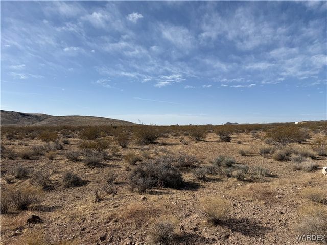 3 Lots W Gateway Acres Road, Dolan Springs, AZ 86441