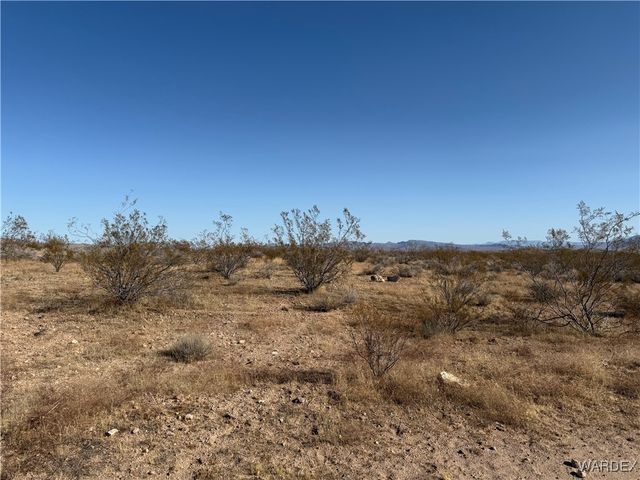 3 Lots W Gateway Acres Road, Dolan Springs, AZ 86441