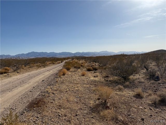 3 Lots W Gateway Acres Road, Dolan Springs, AZ 86441