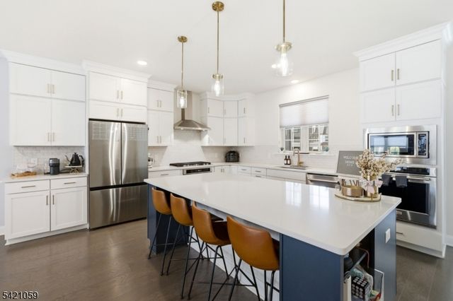 12 Marigold Ct, Warren Twp., NJ 07059