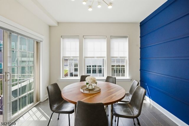 12 Marigold Ct, Warren Twp., NJ 07059