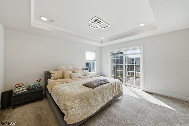 12 Marigold Ct, Warren Twp., NJ 07059