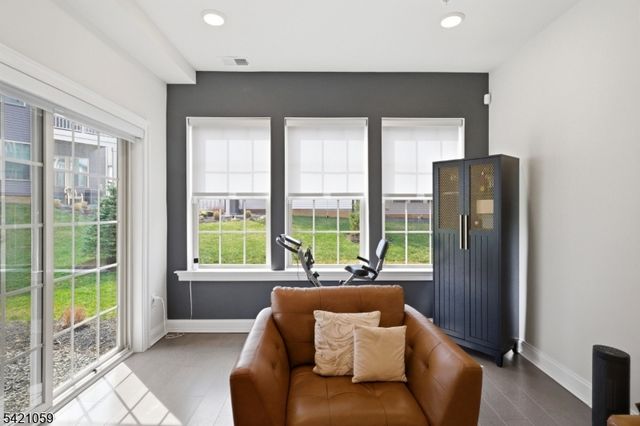 12 Marigold Ct, Warren Twp., NJ 07059