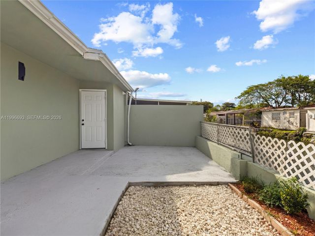 10017 SW 23rd Terrace, Miami, FL 33165