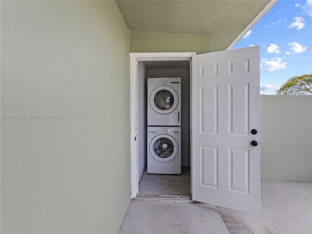 10017 SW 23rd Terrace, Miami, FL 33165