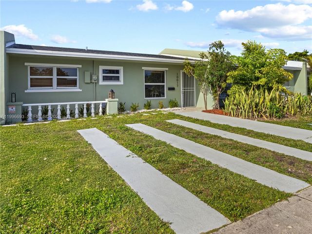 10017 SW 23rd Terrace, Miami, FL 33165