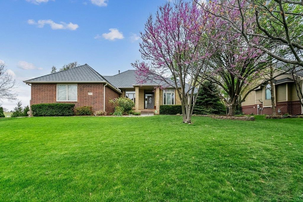 1401 N Sandpiper St, Wichita, KS 67230