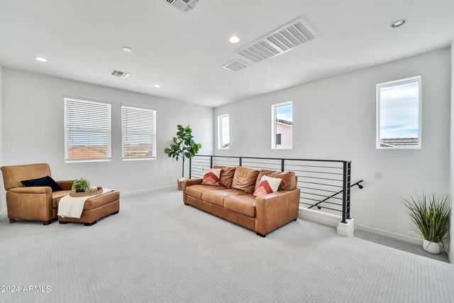 15642 S 182nd Avenue, Goodyear, AZ 85338