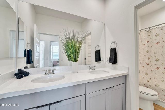 15642 S 182nd Avenue, Goodyear, AZ 85338