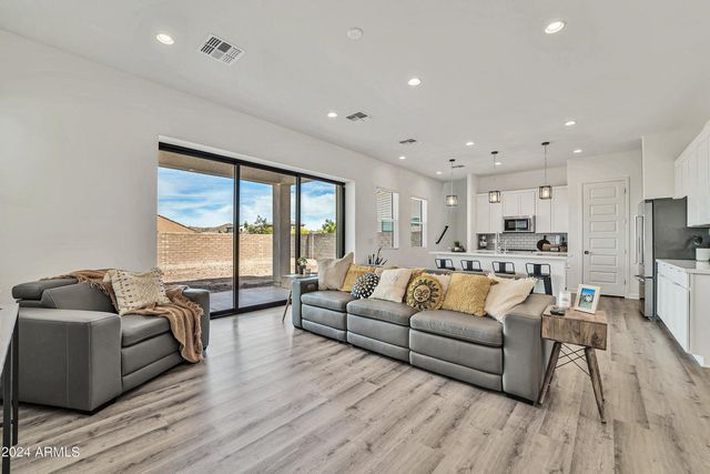 15642 S 182nd Avenue, Goodyear, AZ 85338